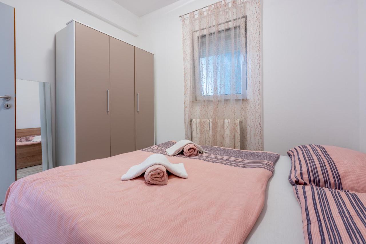 Apartments Antonija Crikvenica Dış mekan fotoğraf