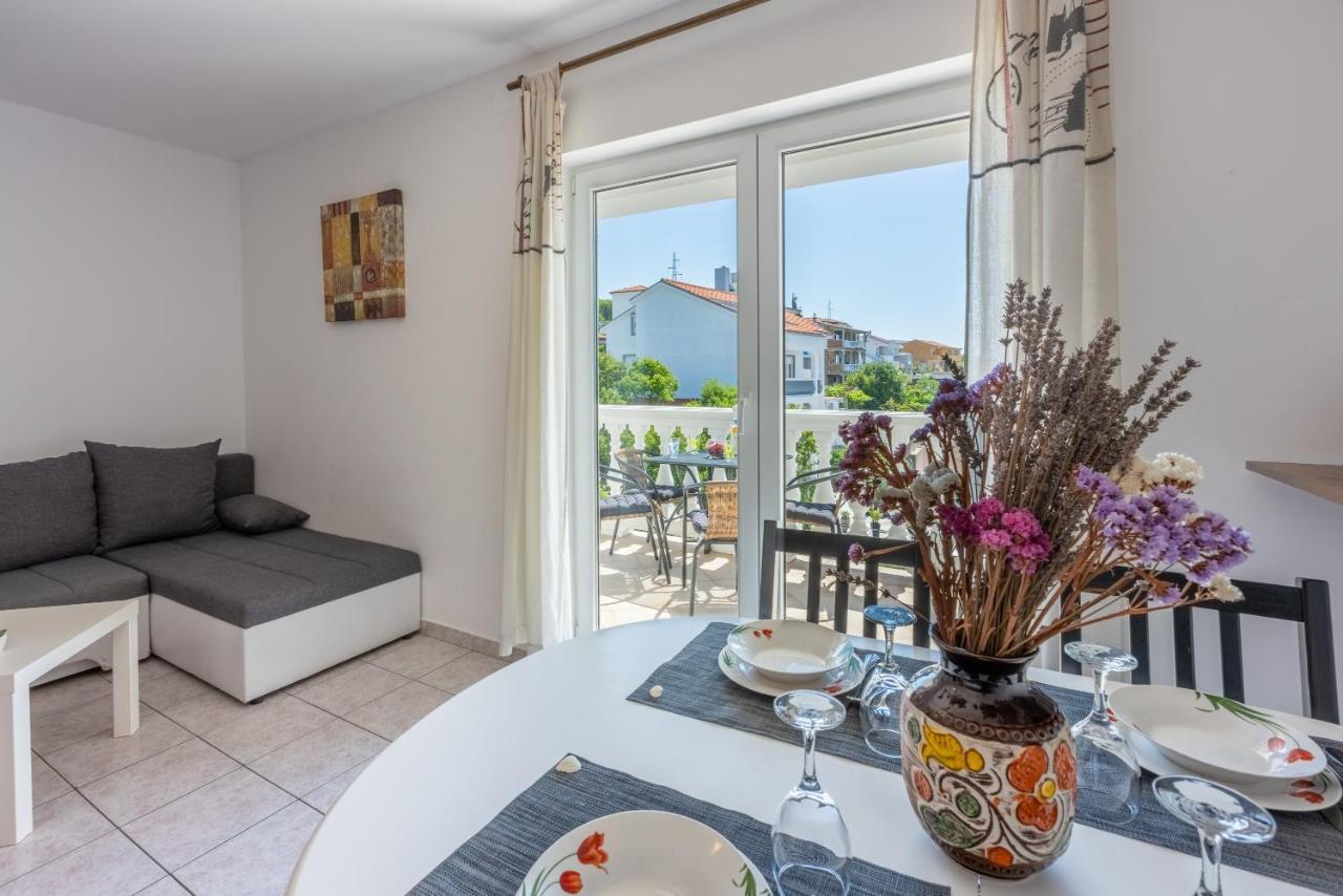 Apartments Antonija Crikvenica Dış mekan fotoğraf