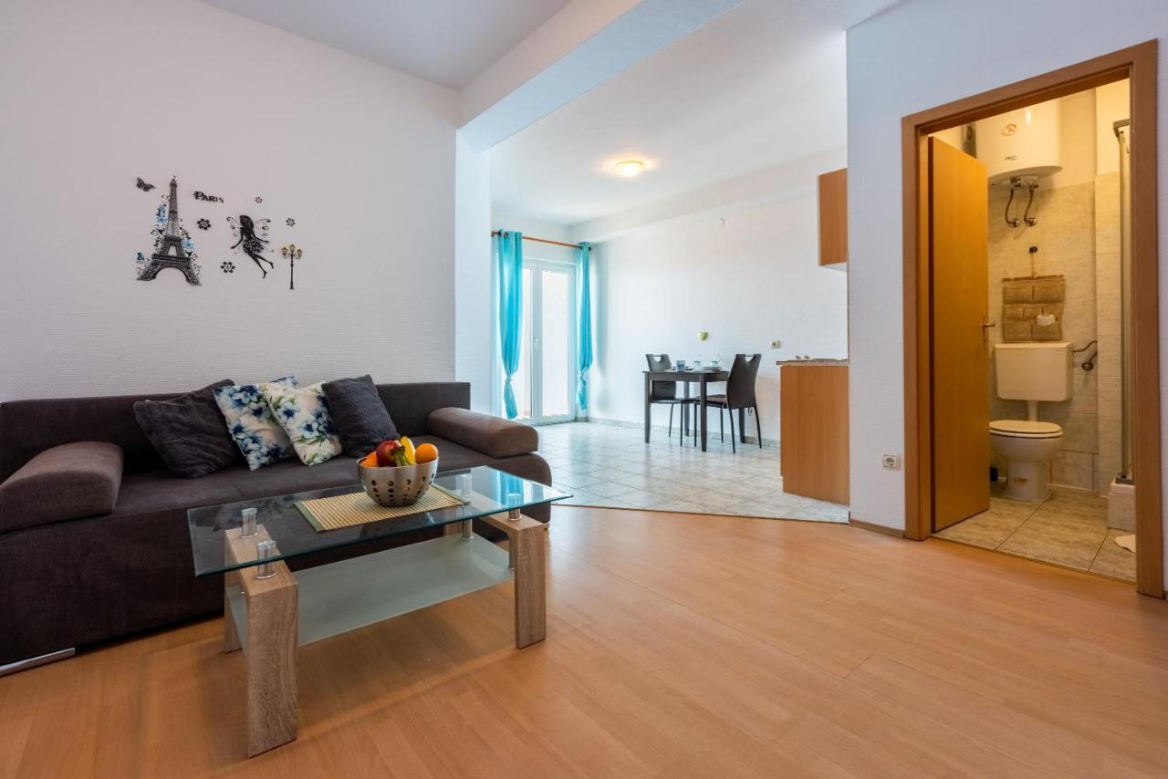 Apartments Antonija Crikvenica Dış mekan fotoğraf