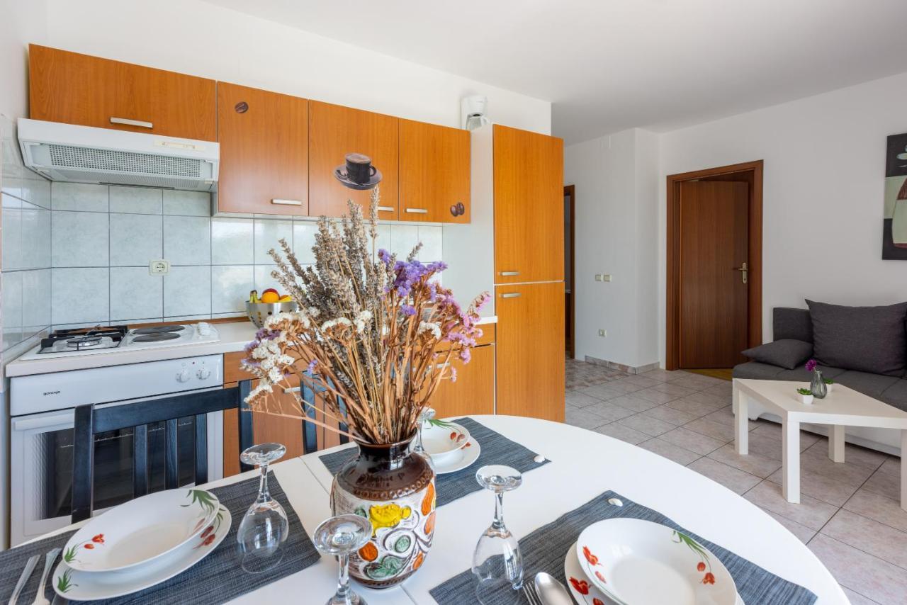Apartments Antonija Crikvenica Dış mekan fotoğraf