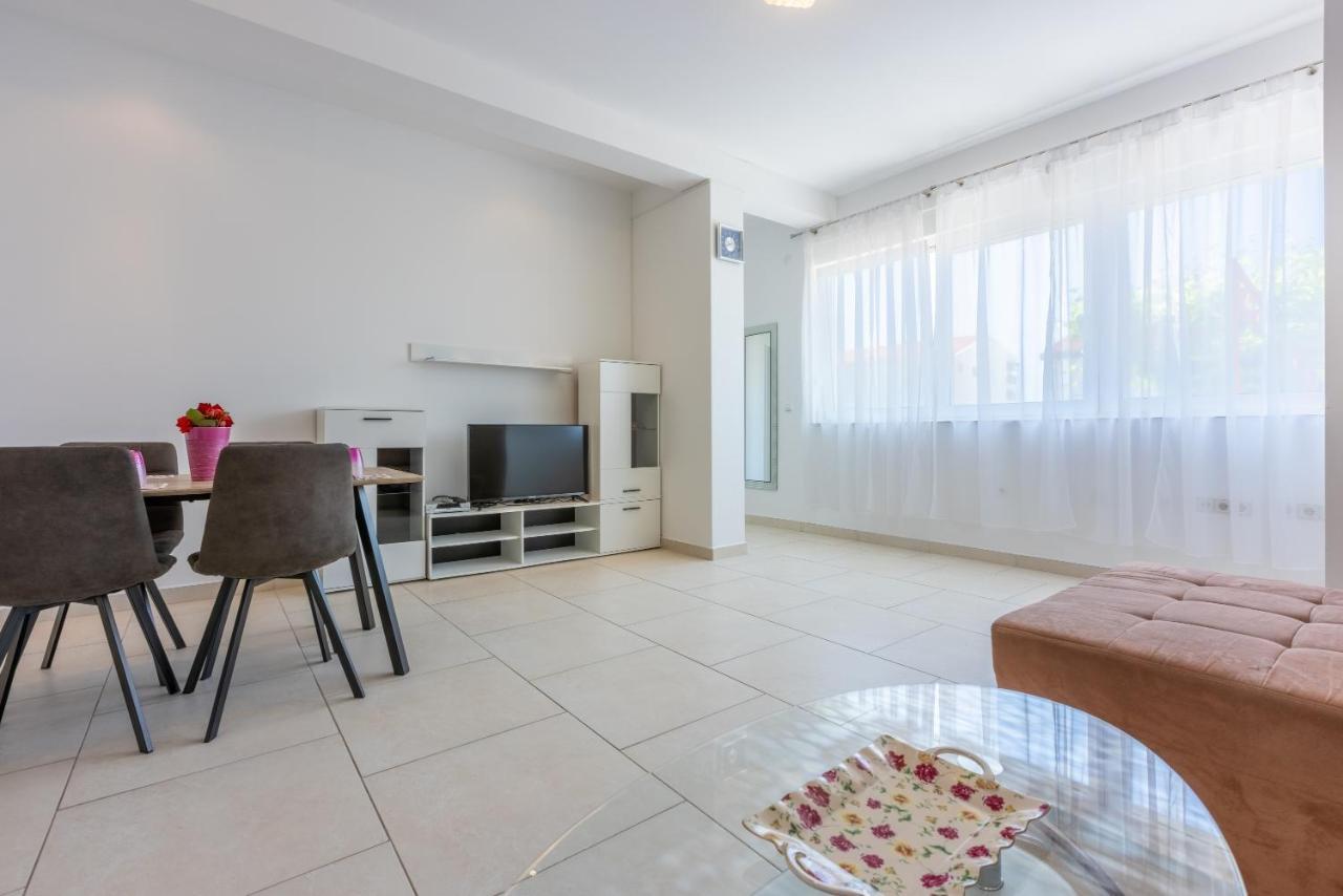 Apartments Antonija Crikvenica Dış mekan fotoğraf